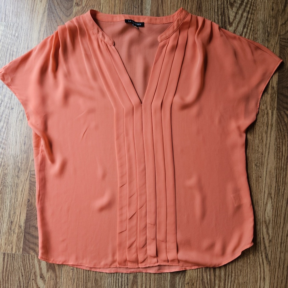 Anthropologie S La Fee Verte Pintucked 100% Silk Shirt Coral V Neck Pleated Chic